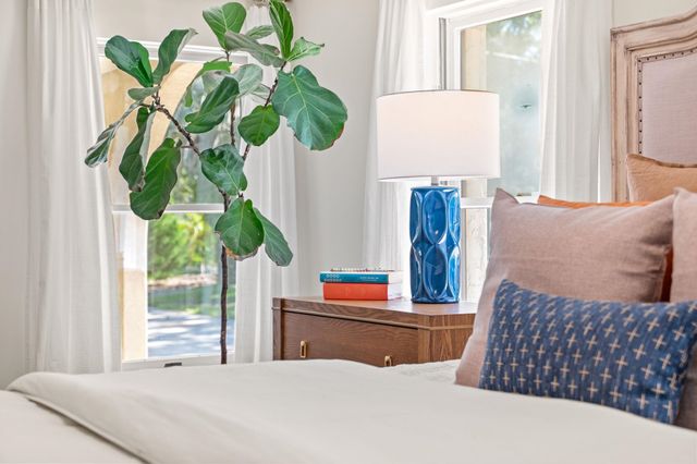 215 Oglethorpe Blvd, St Augustine, FL 32080