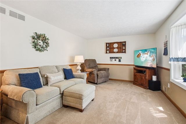 266 Widgedon, Greece, NY 14468