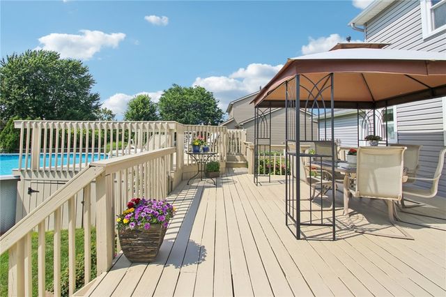 266 Widgedon, Greece, NY 14468