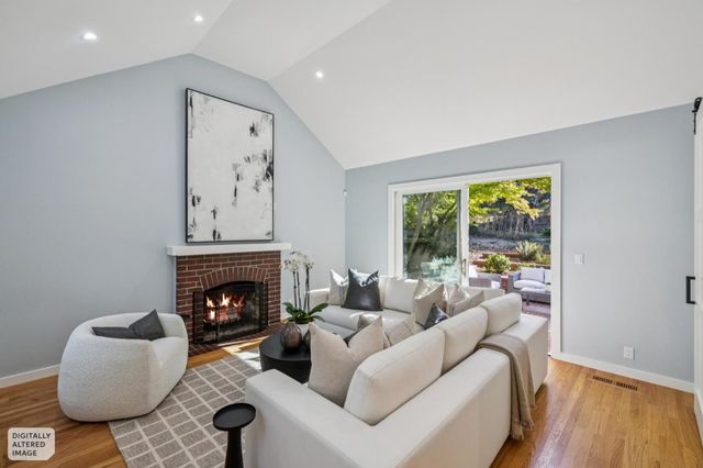 1543 Portola Road, Woodside, CA 94062