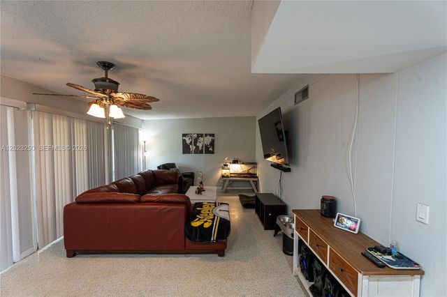 982 SW Airoso Boulevard, Port St. Lucie, Port St Lucie, FL 34983