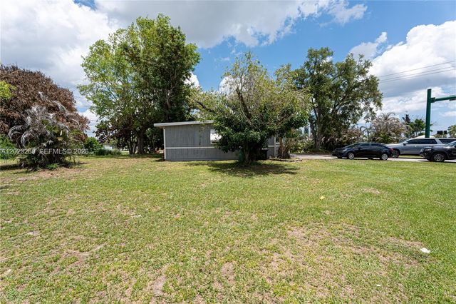 982 SW Airoso Boulevard, Port St. Lucie, Port St Lucie, FL 34983