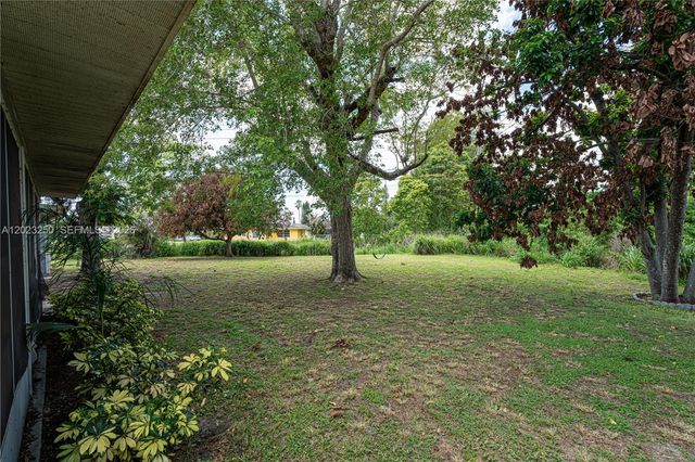 982 SW Airoso Boulevard, Port St. Lucie, Port St Lucie, FL 34983