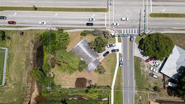 982 SW Airoso Boulevard, Port St. Lucie, Port St Lucie, FL 34983