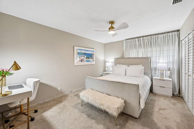 312 NE 17th Avenue 202, Boynton Beach, FL 33435
