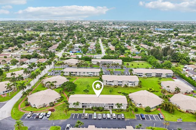 312 NE 17th Avenue 202, Boynton Beach, FL 33435