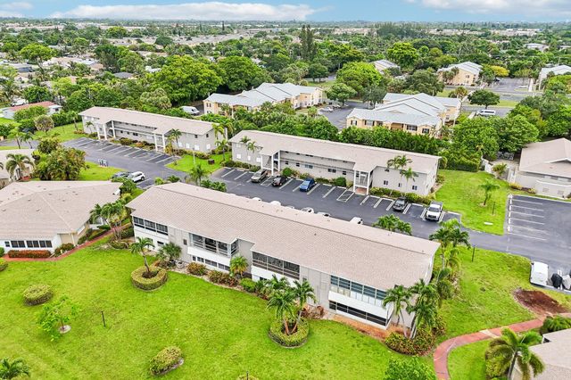 312 NE 17th Avenue 202, Boynton Beach, FL 33435