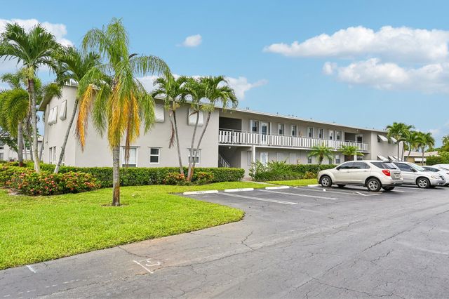 312 NE 17th Avenue 202, Boynton Beach, FL 33435
