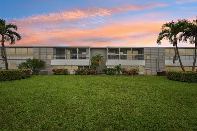 312 NE 17th Avenue 202, Boynton Beach, FL 33435