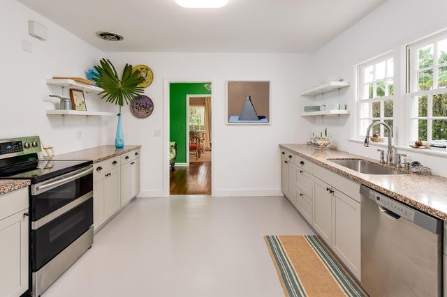 425 Seaspray Avenue, Palm Beach, FL 33480