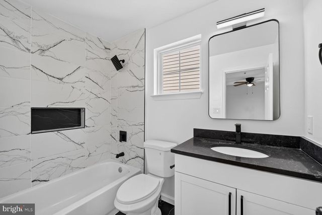 4014 BLAKNEY LN SE, Washington, DC 20032