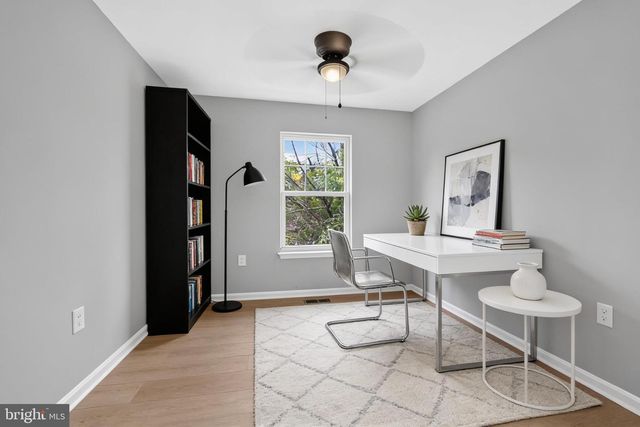 4014 BLAKNEY LN SE, Washington, DC 20032