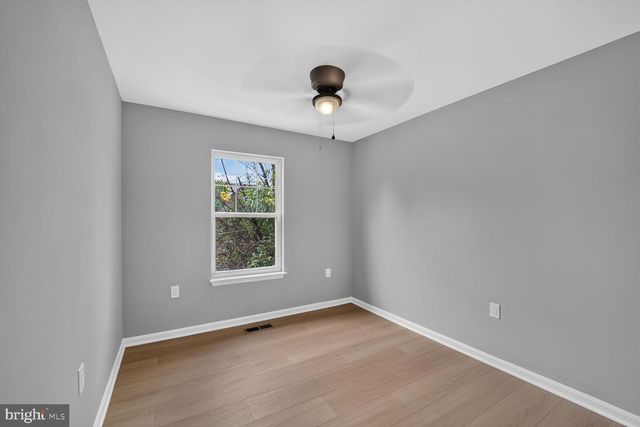 4014 BLAKNEY LN SE, Washington, DC 20032