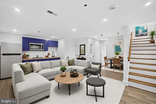 4014 BLAKNEY LN SE, Washington, DC 20032