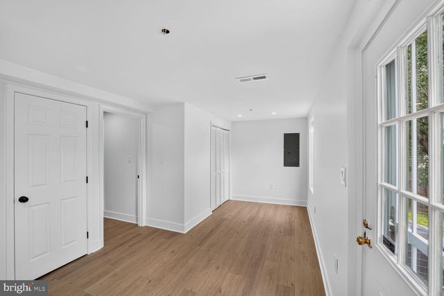 4014 BLAKNEY LN SE, Washington, DC 20032