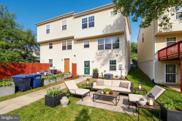 4014 BLAKNEY LN SE, Washington, DC 20032