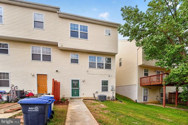 4014 BLAKNEY LN SE, Washington, DC 20032
