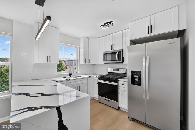 4014 BLAKNEY LN SE, Washington, DC 20032