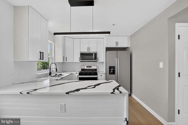 4014 BLAKNEY LN SE, Washington, DC 20032