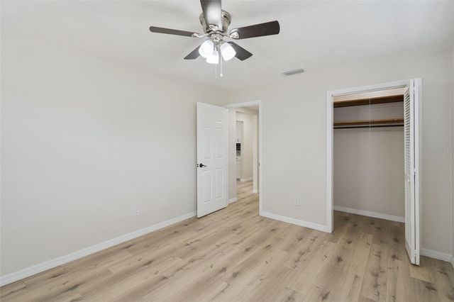 791 LAKE AVENUE 6, Clermont, FL 34711