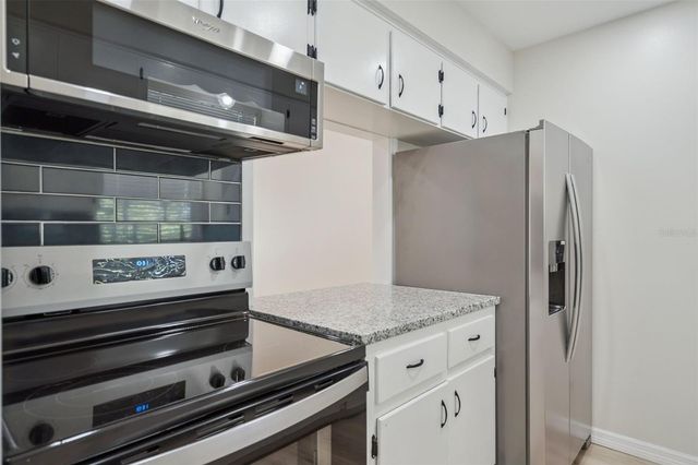 791 LAKE AVENUE 6, Clermont, FL 34711