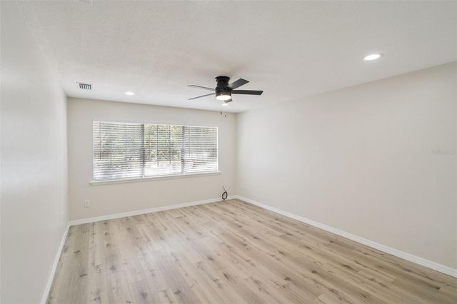 791 LAKE AVENUE 6, Clermont, FL 34711
