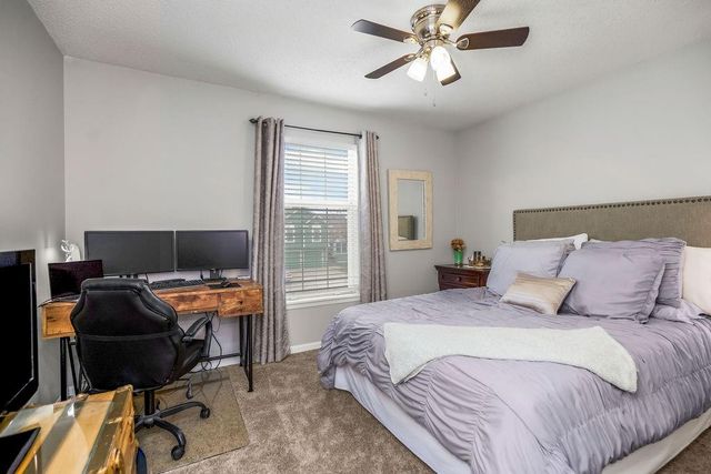 1300 NE Magnolia Street, Lee's Summit, MO 64086