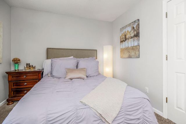 1300 NE Magnolia Street, Lee's Summit, MO 64086