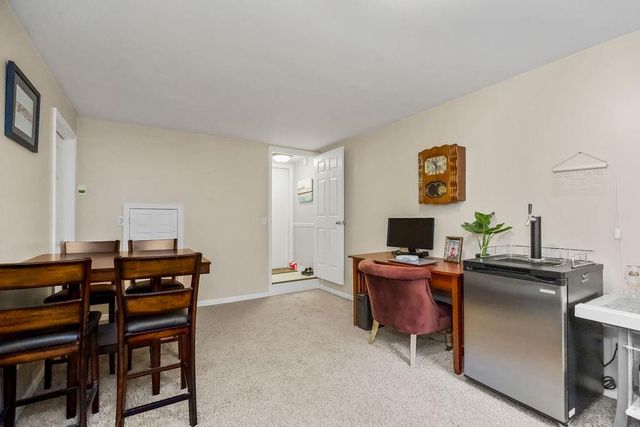 1300 NE Magnolia Street, Lee's Summit, MO 64086