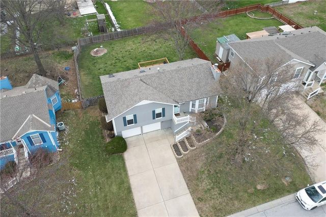 1300 NE Magnolia Street, Lee's Summit, MO 64086