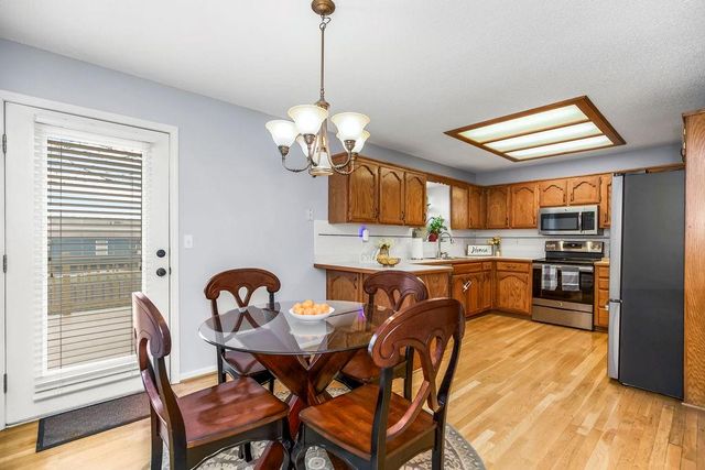 1300 NE Magnolia Street, Lee's Summit, MO 64086