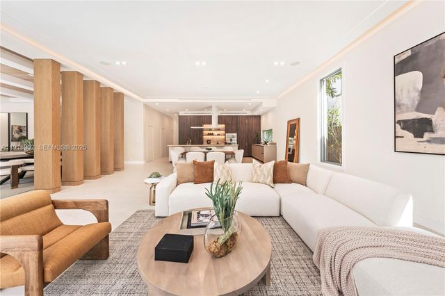 3200 Calusa St, Coconut Grove, FL 33133