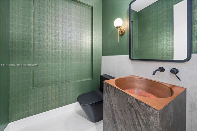 3200 Calusa St, Coconut Grove, FL 33133