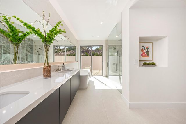 3200 Calusa St, Coconut Grove, FL 33133