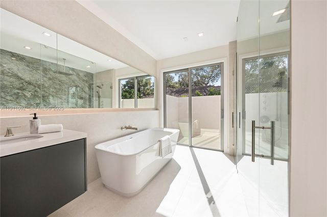 3200 Calusa St, Coconut Grove, FL 33133