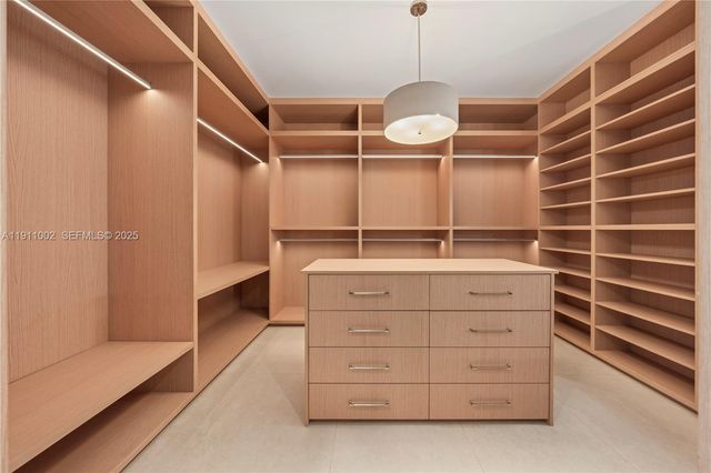 3200 Calusa St, Coconut Grove, FL 33133