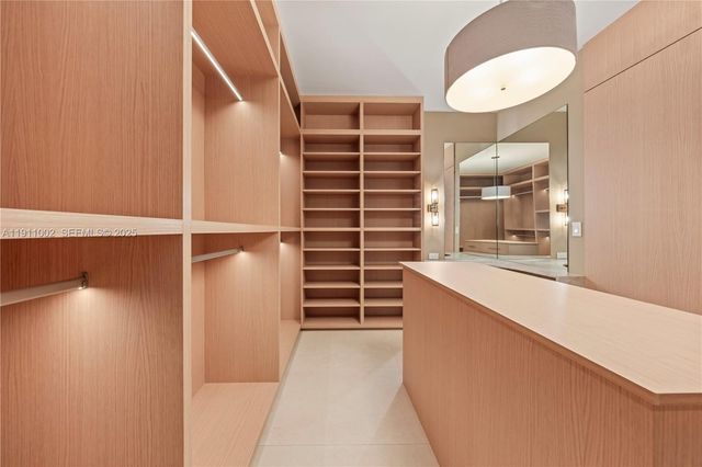 3200 Calusa St, Coconut Grove, FL 33133