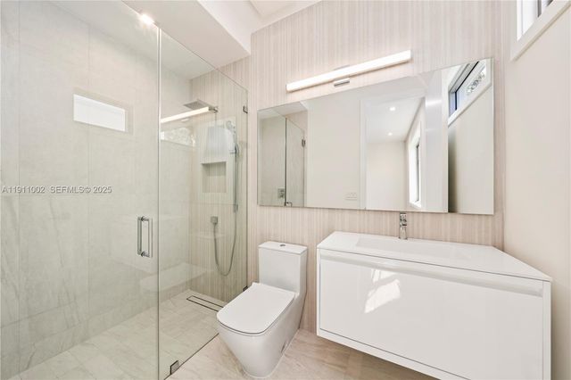 3200 Calusa St, Coconut Grove, FL 33133