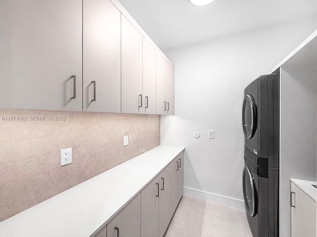 3200 Calusa St, Coconut Grove, FL 33133