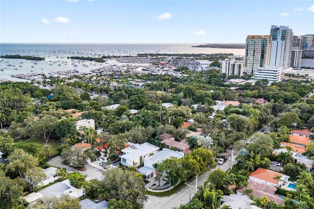 3200 Calusa St, Coconut Grove, FL 33133