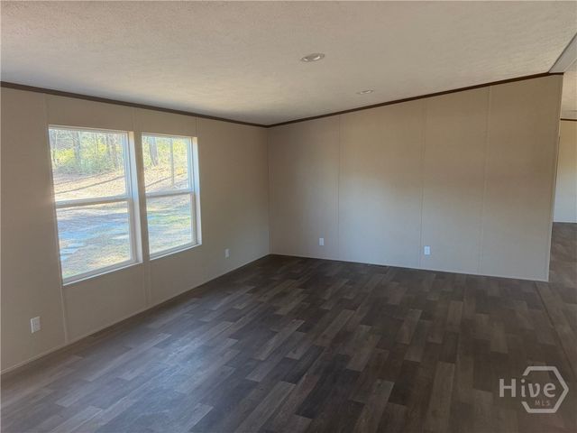 832 Stone Stewart Road, Hull, GA 30646