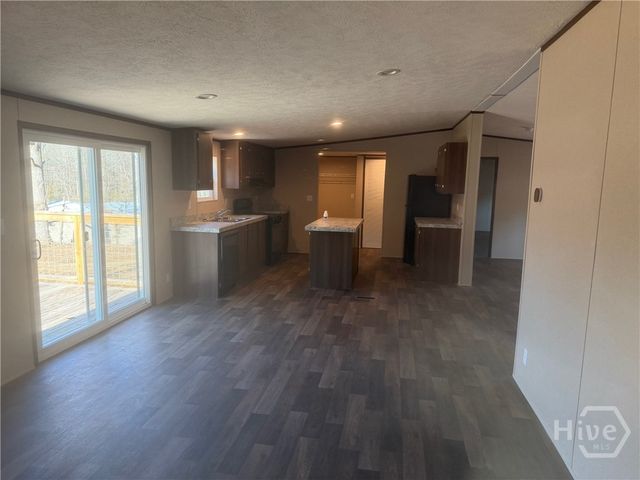 832 Stone Stewart Road, Hull, GA 30646