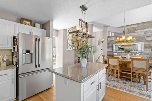 9148 211th Street W, Lakeville, MN 55044