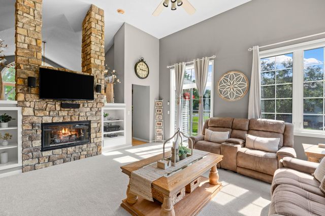 9148 211th Street W, Lakeville, MN 55044