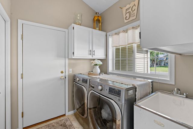 9148 211th Street W, Lakeville, MN 55044