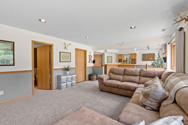 9148 211th Street W, Lakeville, MN 55044