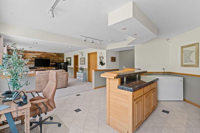 9148 211th Street W, Lakeville, MN 55044