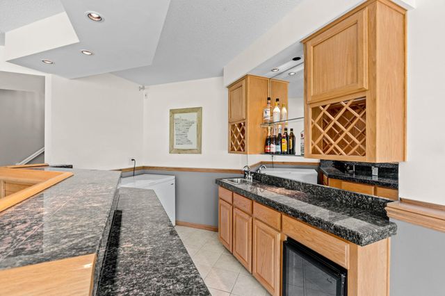 9148 211th Street W, Lakeville, MN 55044