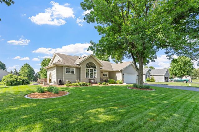 9148 211th Street W, Lakeville, MN 55044