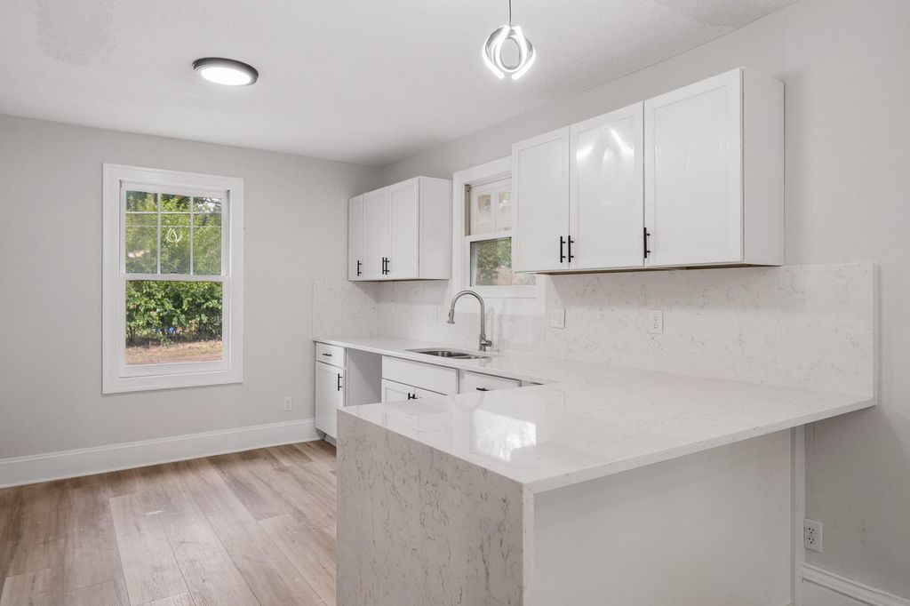 2715 17th Avenue E, North Saint Paul, MN 55109 — photo 4